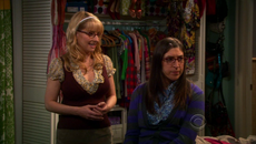 Amy suggesting Penny perform a good deed to get rid of her guilt while Bernadette explains what Amy says in simpler words that Penny can fathom.