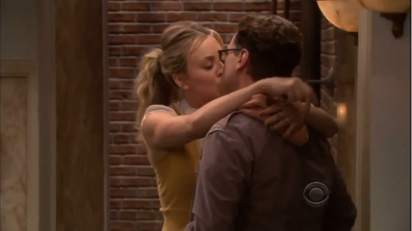 big bang theory penny kiss