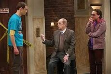 Sheldon and Leonard meet Professor Proton.