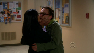 The-Big-Bang-Theory-1x06-Priya-Koothrappali-Leonard-Hofstadter-Cap-03