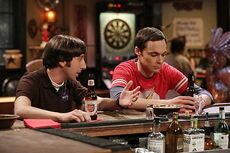 Howard and Sheldon at a Texas bar.