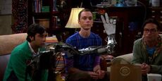 Sheldon getting a double finger.