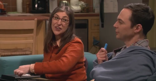 Amy singing Soft Kitty in 3 Languages.