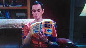 Sheldon Cooper learning Finnish