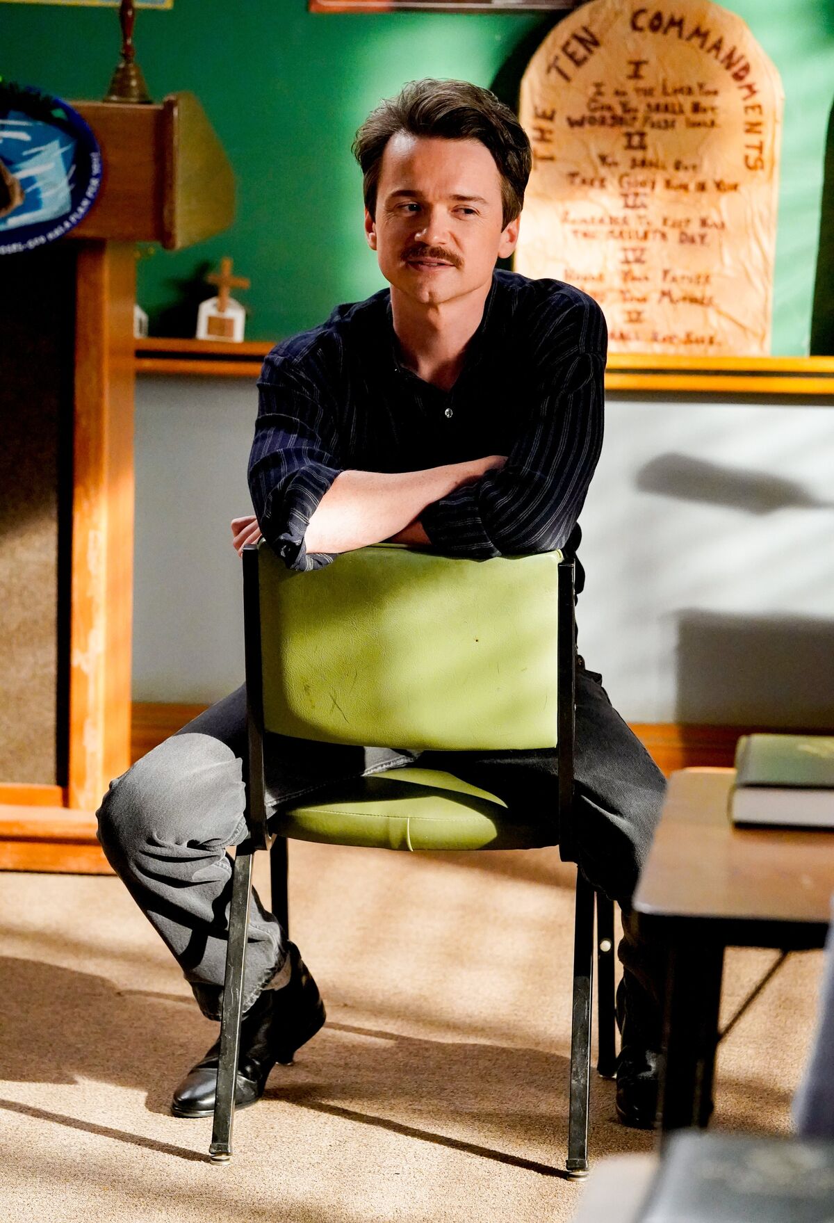 Young Sheldon Pastor Rob Actor