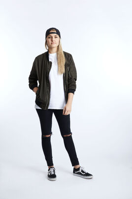 BBCAN6 Large Erica