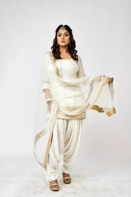 Hindi13 Shehnaaz Large