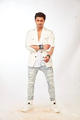 Hindi15 Ieshaan Large