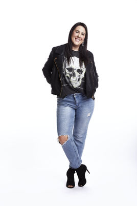 BBCAN7 Large Holly