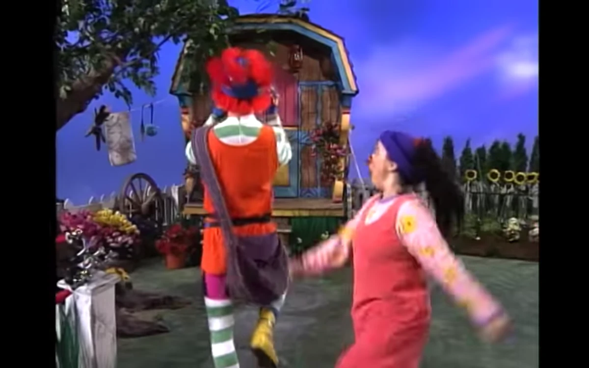 The Famous Major Bedhead Marching Nose Band Big comfy couch Wiki Fandom