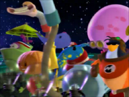 CrowdWalkingToKevin.png (399 KB)