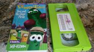 VeggieTales Dave and the Giant Pickle 2000 Word Entertainment VHS Green Tape