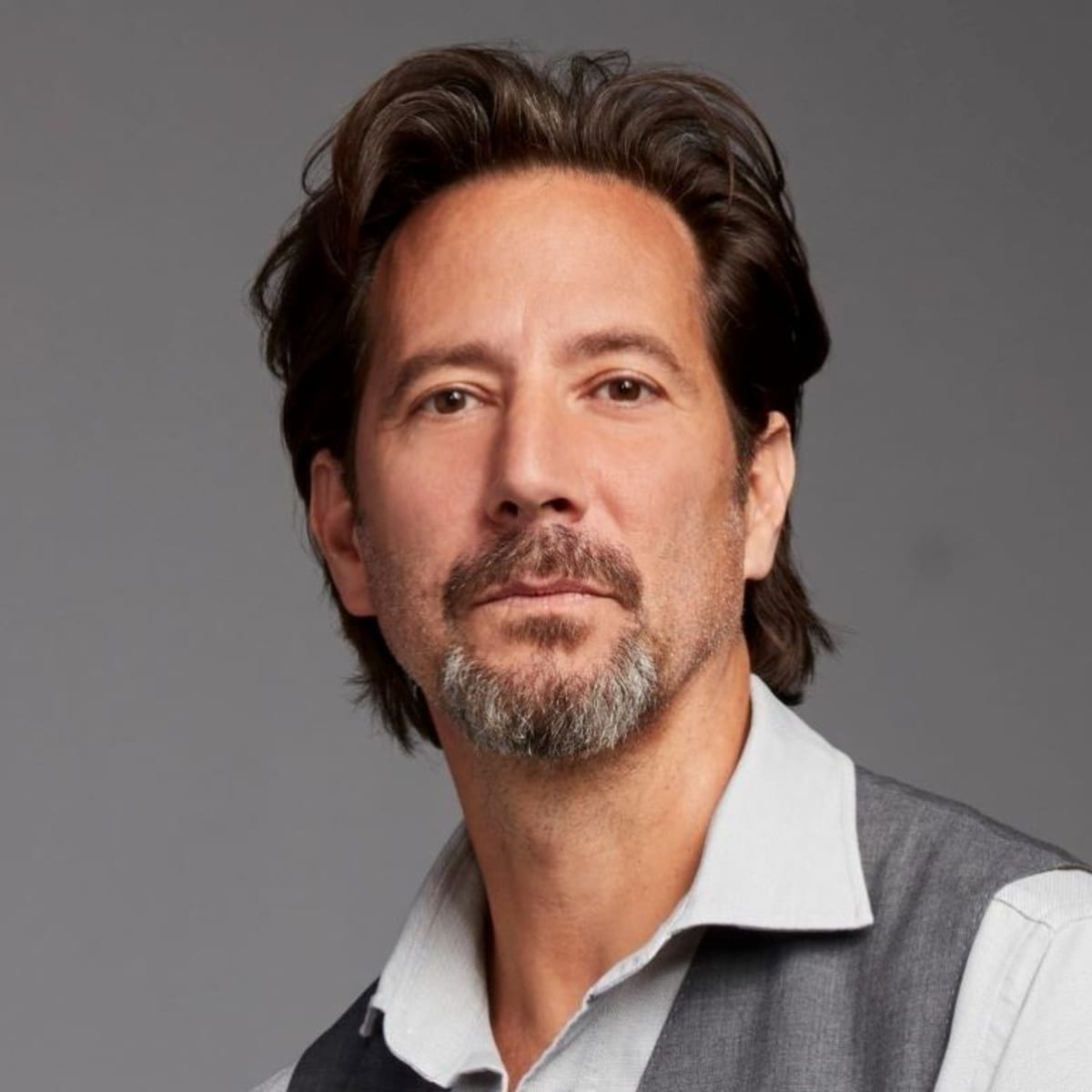 Henry Ian Cusick (Desmond), Sunset on the Beach premiere: …