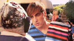 Tumblr lohvbtamg91qedx1to2 250.gif