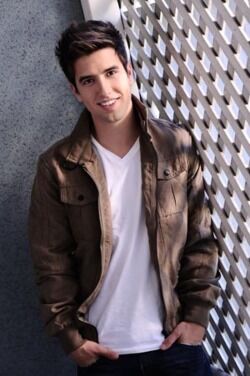 Logan Henderson | Big Time Rush Wiki | Fandom