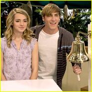 Kendall-schmidt-katelyn-tarver-speed-dating