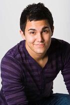 CARLOS-PENA-carlos-pena-17092078-427-640