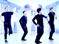 Tumblr mk57289I0r1qm13aio6 r1 250.gif