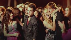 Half-way-there-official-music-video-big-time-rush-12414130-639-455.jpg