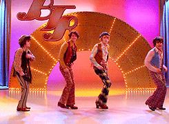 Tumblr mk57289I0r1qm13aio3 250.gif