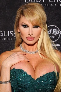 Taylor Wane 2014