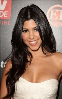 1-kourtney-kardashian