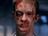 Resident-evil-zombie-small.jpg (24キロバイト)