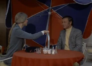 Jaime obstructs Oscar's view