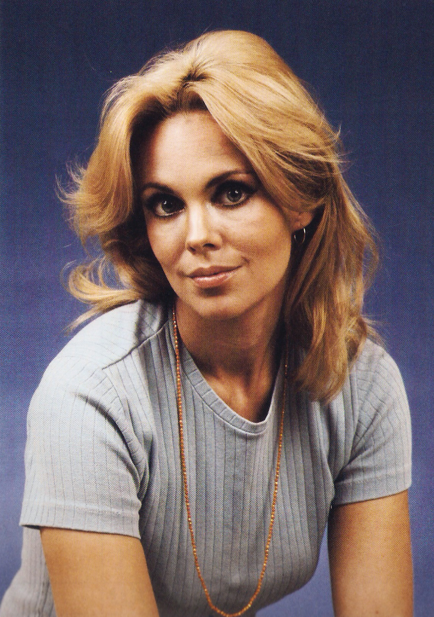 Lara Parker Hot