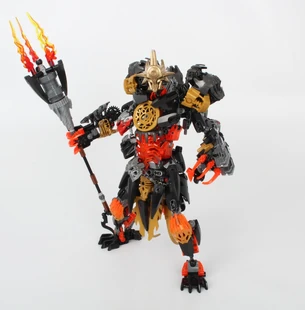 The complete model of Shadow Titan Makuta with the Mask of Ultimate Power. This model was the one used in BIONICLE: Journey to One.