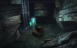 Затопленная пещера