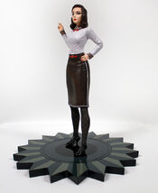 Elizabeth Statue.jpg