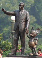 Ryandisneystatue