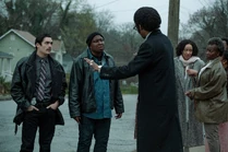 SE1-E04-Promo-Heroes-26-Detective-Lopez-Detective-Bryant-Pastor-Swift.jpg (1.92 MB)