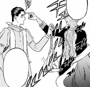 Depois de tomar sua verdadeira aparência, Lucius para Damnatio.