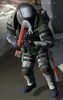 A player wielding the Black Mesa Crowbar