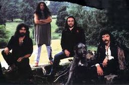 1982-1983 Line-Up.jpg