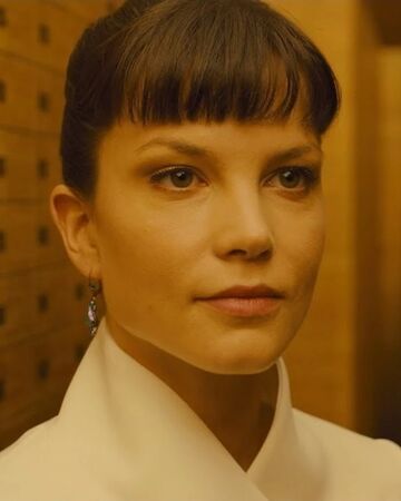 Luv Off World The Blade Runner Wiki Fandom