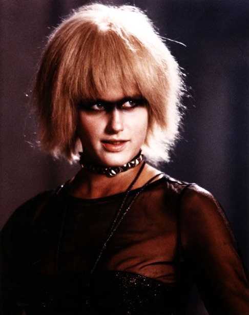 daryl hannah blade runner eyes