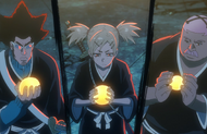 Hachigen and the other Visored are given orbs to channel their Reiatsu into.