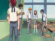 Renji informs Ichigo and his friends that he cannot contact Soul Society.