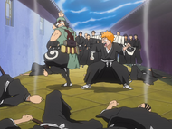 Ichigo and Ganju stand over several defeated Shinigami.