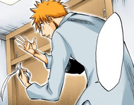 Ichigo discovers that his arm is no longer injured.