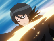 Rukia narrowly dodges Orihime's Koten Zanshun.