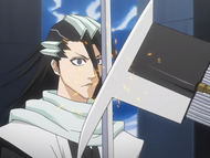 Byakuya's attempt to release his Shikai is interrupted by Zabimaru.