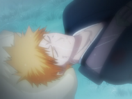 Rukia heals Ichigo.