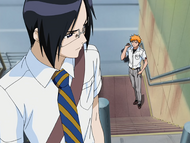 Uryū is confronted by Ichigo.