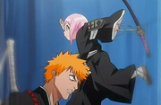 Yachiru melompati Ichigo