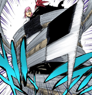 Renji wraps Zabimaru around himself and Szayelaporro to bind them together.