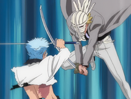 Shinji clashes with Grimmjow Jaegerjaquez.